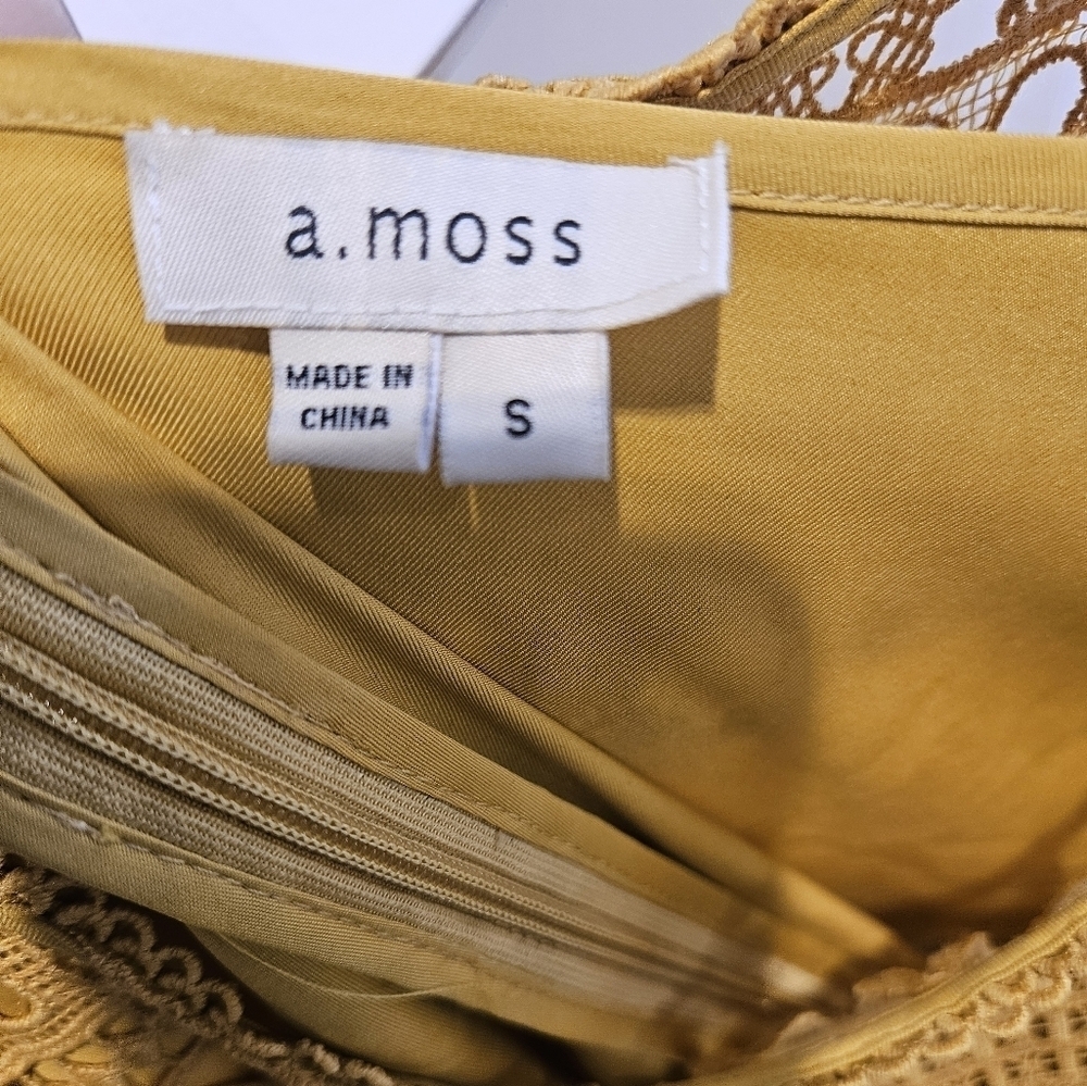A. Moss blouse in mustard size small - Picture 2 of 3